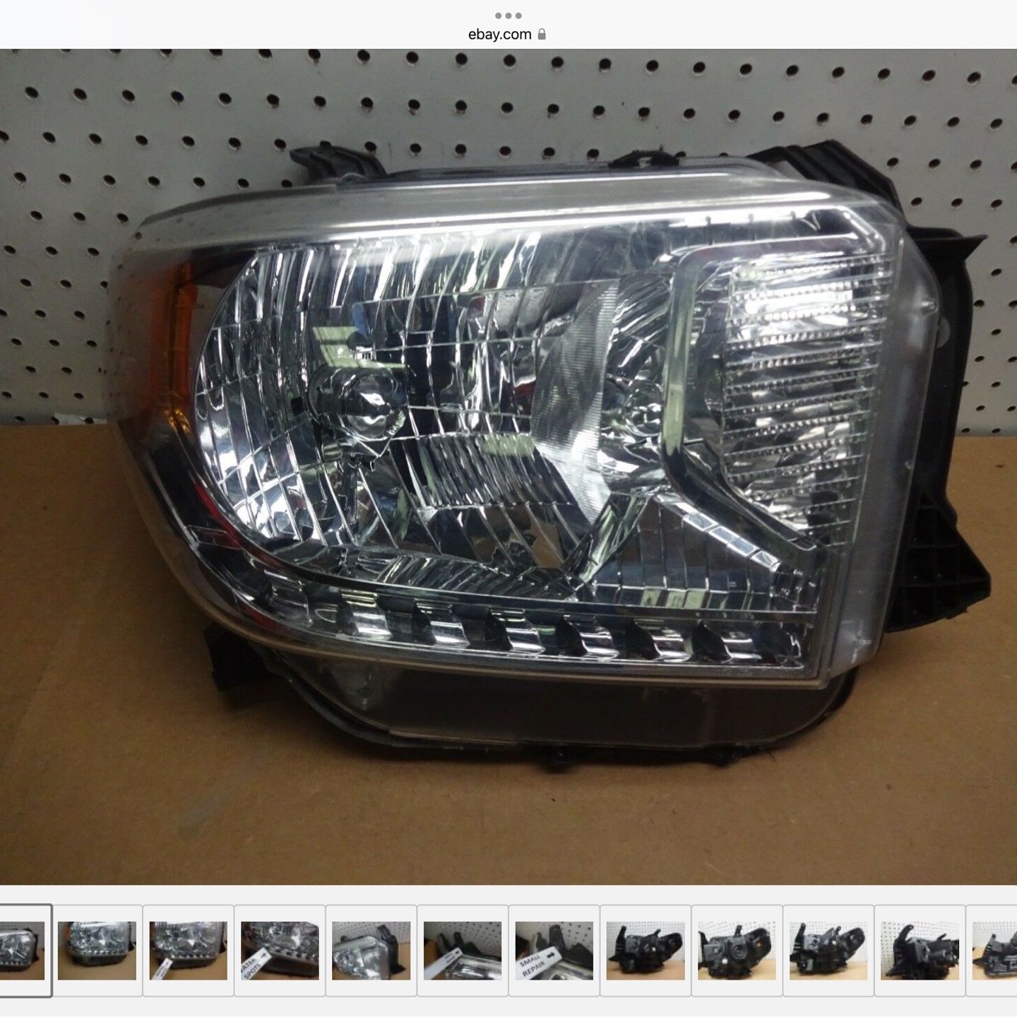 2014-2017 TOYOTA TUNDRA RIGHT PASSENGER HALOGEN HEADLIGHT OEM 2015 non led