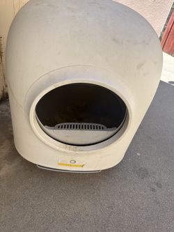 Pet tree self cleaning litter box
