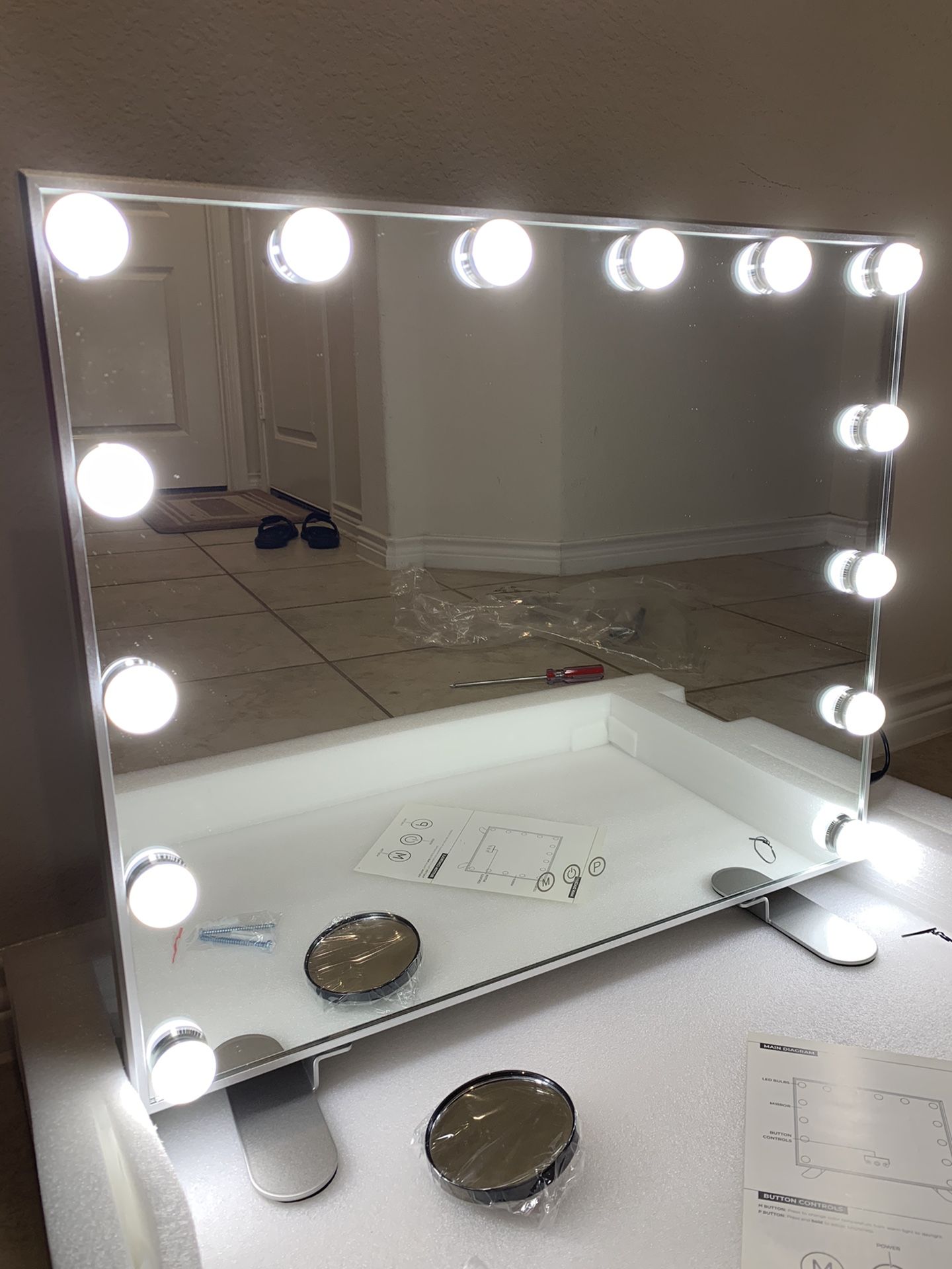 Hollywood Vanity Makeup Tabletop or Wall Mounted, Dimmable w/ 3Modes Mirror