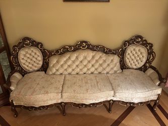 Fancy love couch