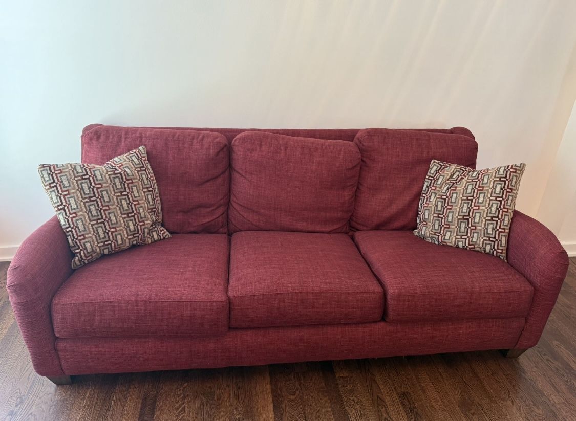 Couch / sofa - Flexsteel - red fabric - with pillows