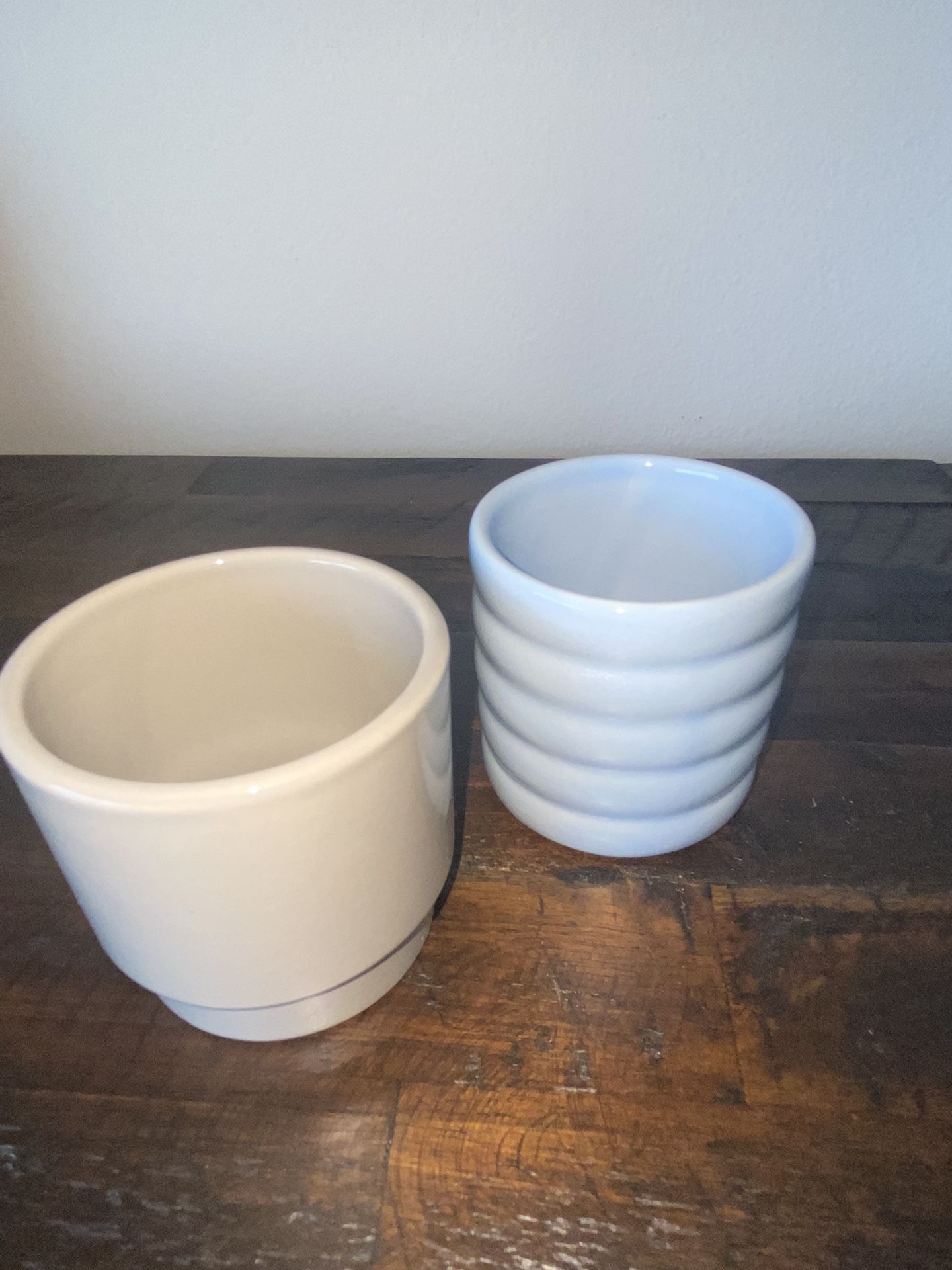 2 Small Flower pots