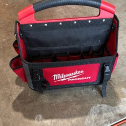 15 In Milwaukee Tote Used 