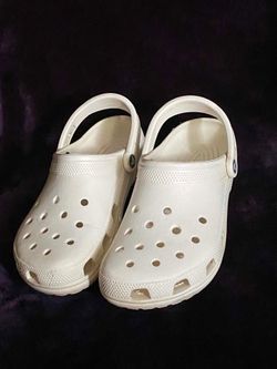 Women’s Crocs size 10