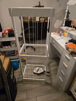 Crate for stuff animals