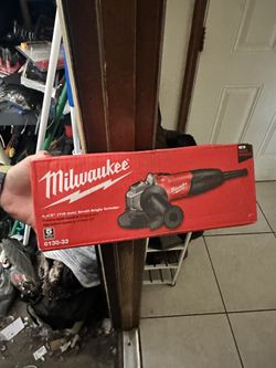 Milwaukee Grinder