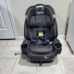 Graco 10 Position Headrest 6 Position Reclining 2 Cupholders 4ever Feet Extension Footrest