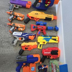 NERF GUNS 