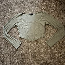 FASHION NOVA CROP TOP