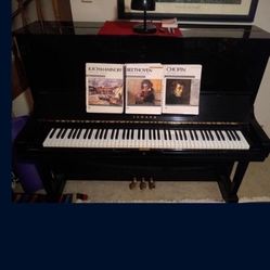 Yamaha U3 52" Upright Piano Black excellent condition