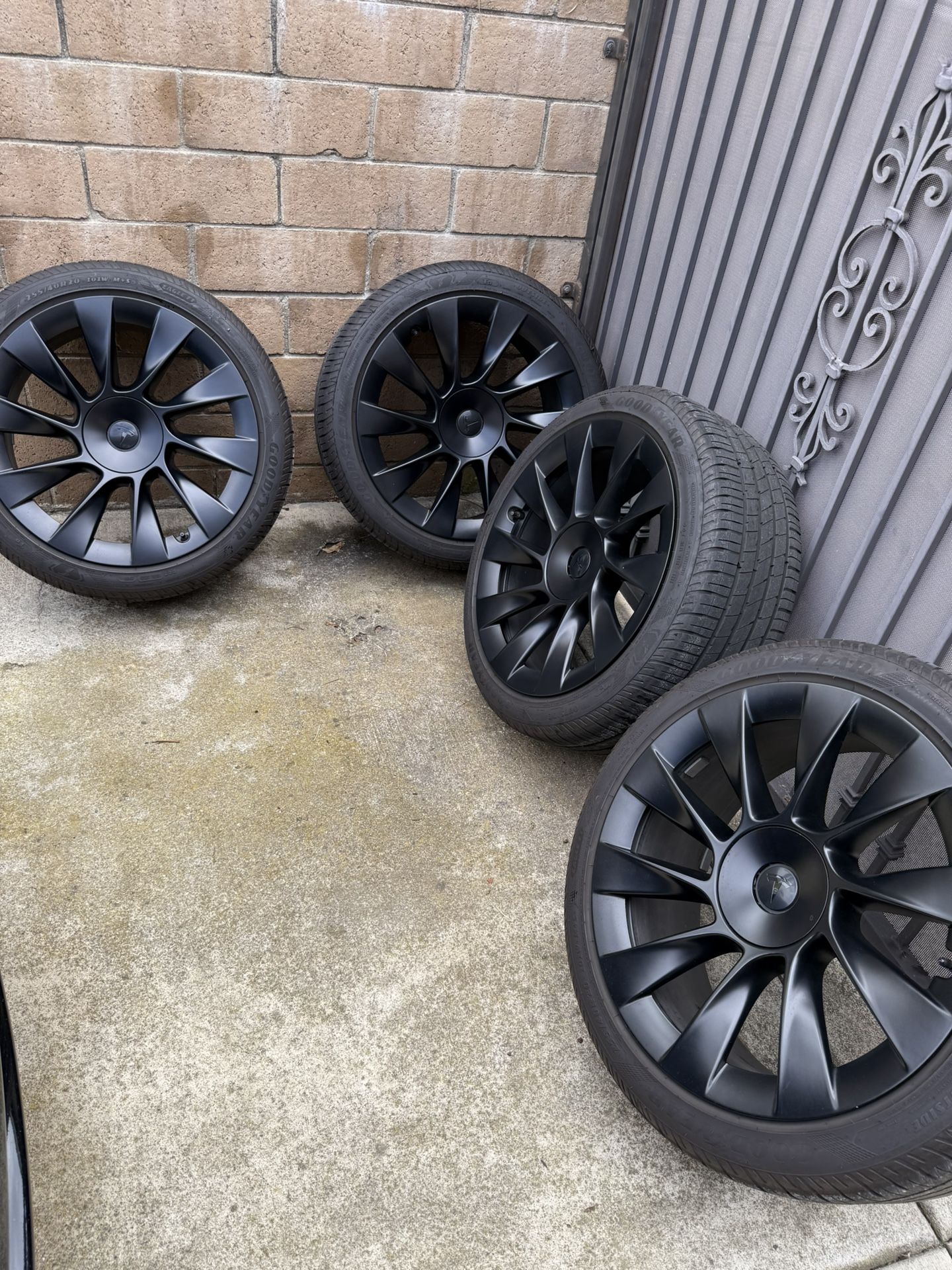 20” Tesla Model Y Original Wheels And Tires