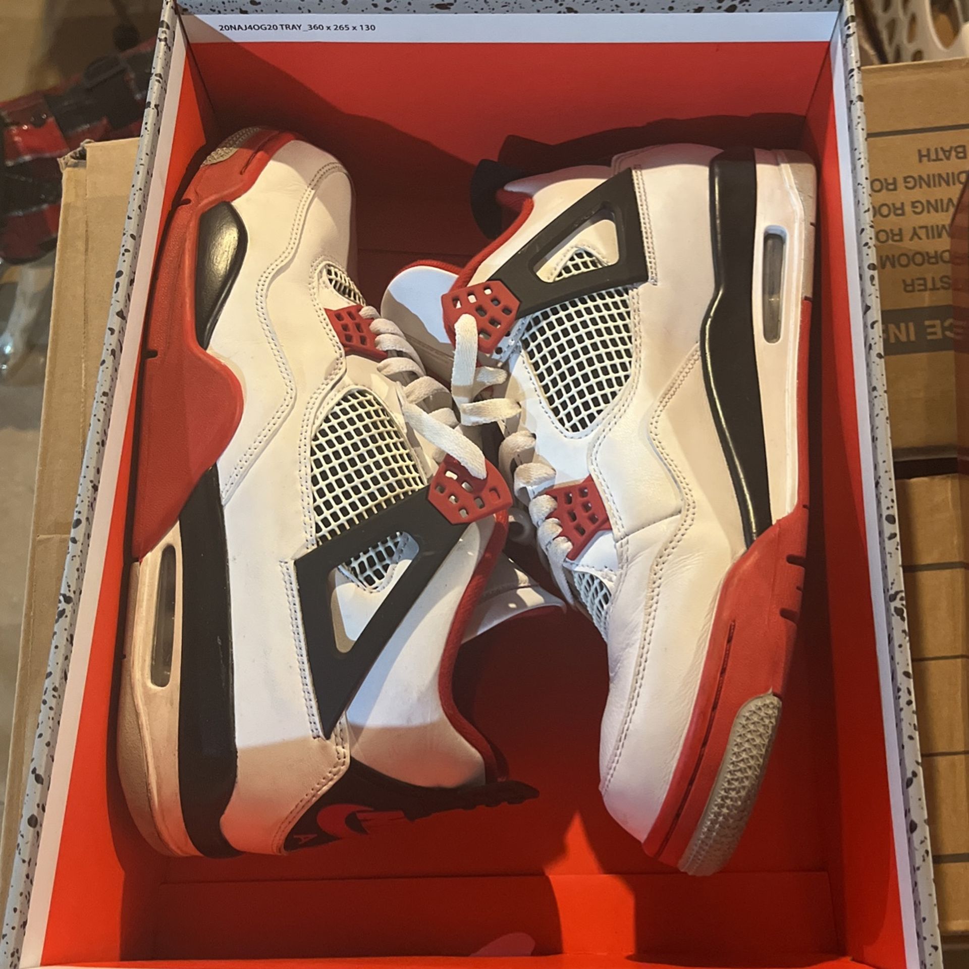 Jordan Retro 4’s 