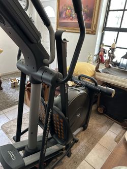 Nordic Track Elliptical Machine 
