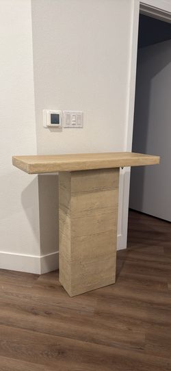Stone-like Pedestal Side Table