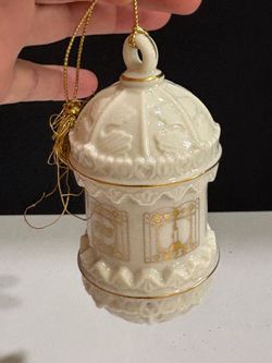 Lenox 1993 Annual Colonial Lantern Christmas Carousel Porcelain Ornamente