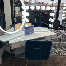 Glam Mirrors With Speakers And Bluetooth 