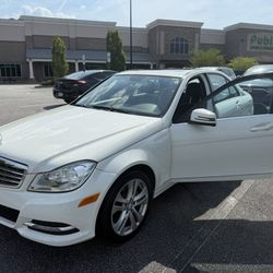 2012 Mercedes Benz C300