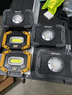 5 LED Work Lights AA Battery Powered