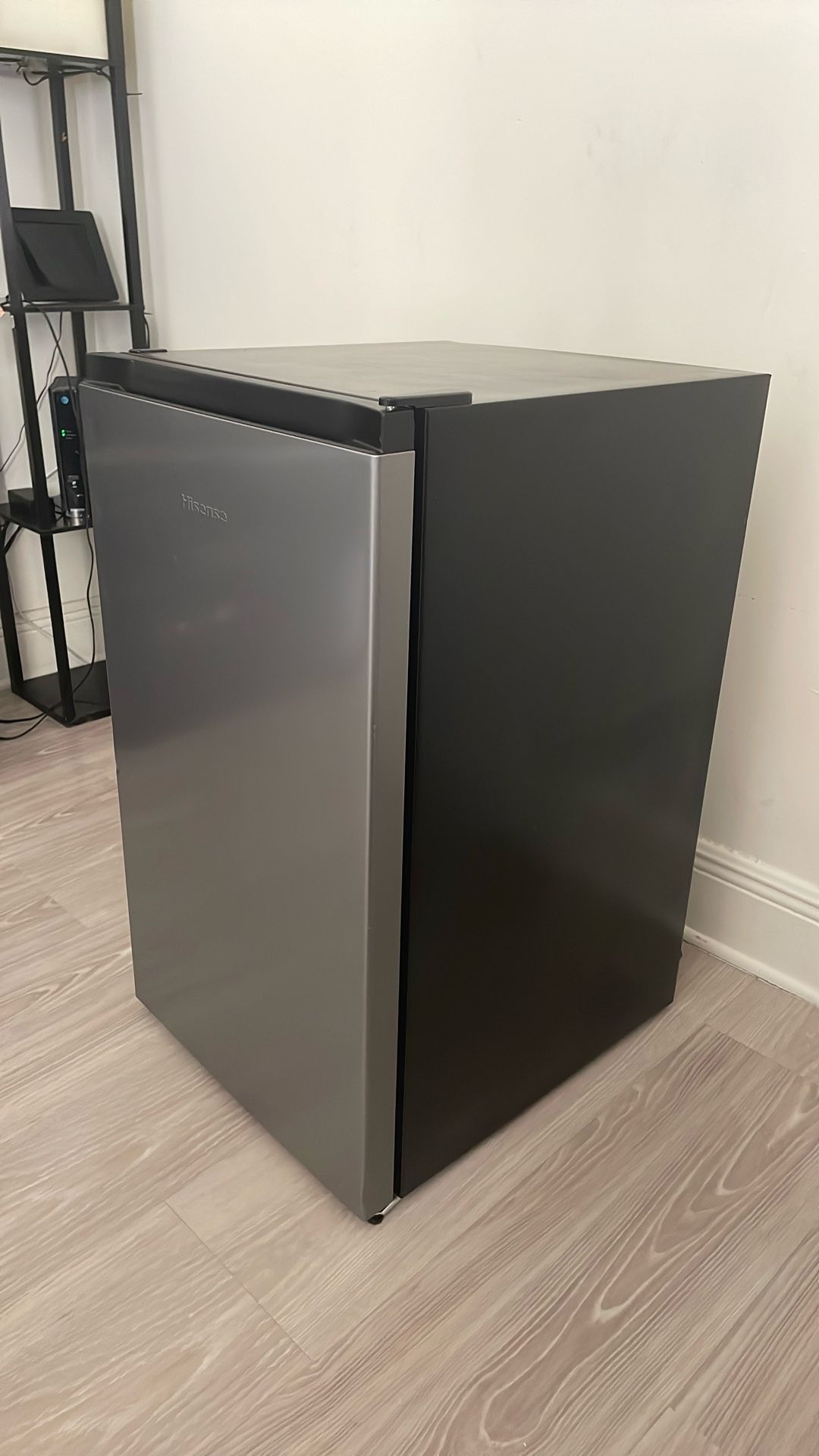 Mini Fridge Nevera 4.4