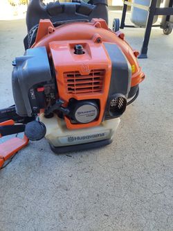 Husqvarna Blower And Echo Chainsaw Both For$300