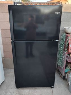 Whirlpool "33 top freezer fridge