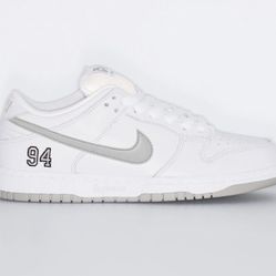 Supreme Nike SB Dunk Low 8.5