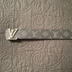 Louis Vuitton Pyramide Belt - 2 For Sale on 1stDibs