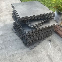 31pc Foam Rubber Garage Gym Interlocking Mats