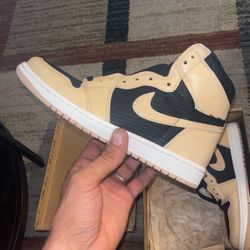 Jordan 1 Heirloom