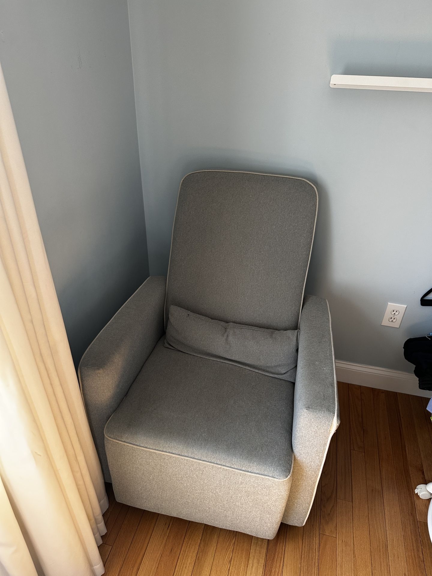 Nursery Reclining Swivel Chair w/ Ottoman