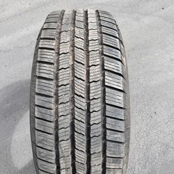 Single (1) 265 60 18 Michelin Defender LTX M/S tire
