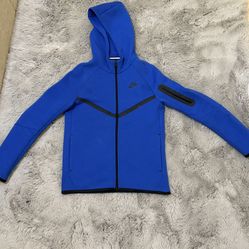 Blue Nike Tech Fleece (Size: Large in kids)