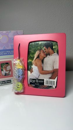Rare Woods 4x6 Pink Picture Frame