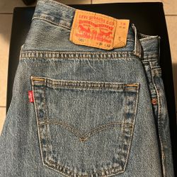 Levis Jeans
