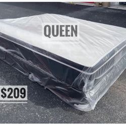 NEW Mattress Queen Size Pillowtop With Box Spring // Offer  🚚