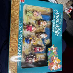Vintage Mattel Snow White And Seven Dwarfs Figures 