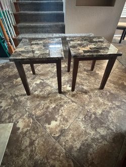 Coffee table w/ two side tables.