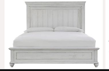 Benchcraft Kanwyn Queen Panel Bed HEADBOARD ONLY B777-52