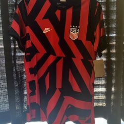 Women’s Large USA Nike Jersey 
