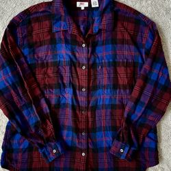 Women’s Levi’s Shirt
