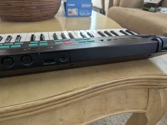Yamaha DX100 Vintage Synth
