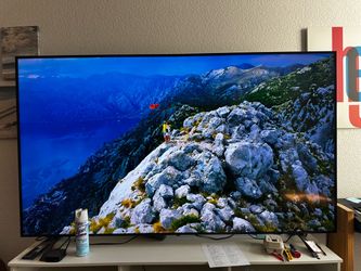 LG 86" 4K Smart TV (2023 Model) – Like New! Moving Sale