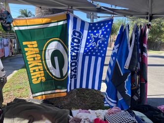 Used Packers cowboys Lions flags size 5’x3’