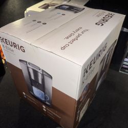 KEURIG coffe Maker