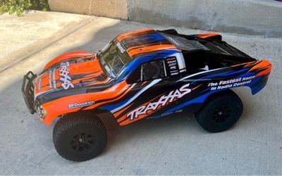 Traxxas VXL 4x4 brushless velineon