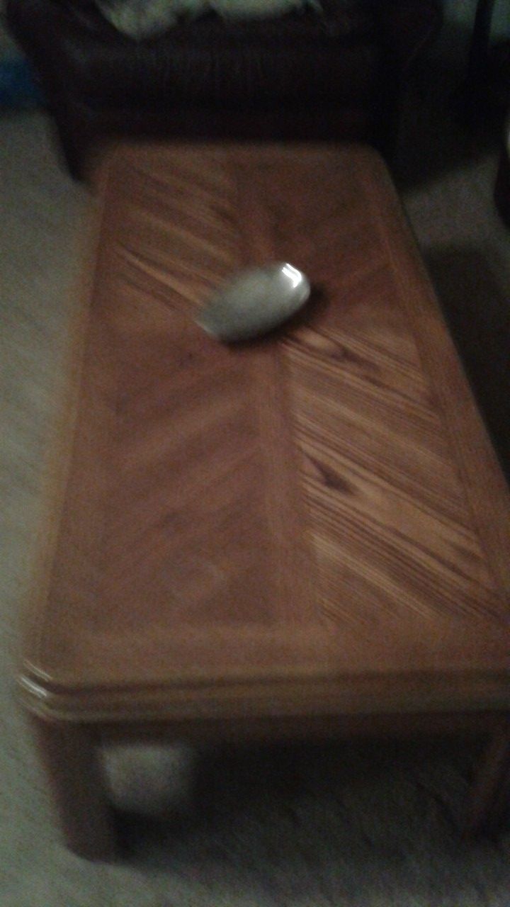 VINTAGE COFFEE TABLE & TWO MATCHING END TABLES