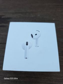 airpods 4 active noise cancelling