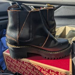 Size 9 Doc martens 