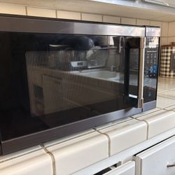 Hamilton Beach Microwave