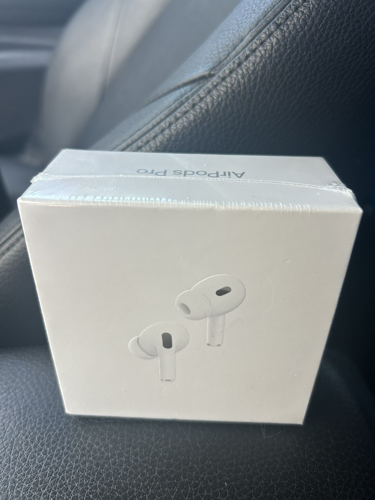 AirPods